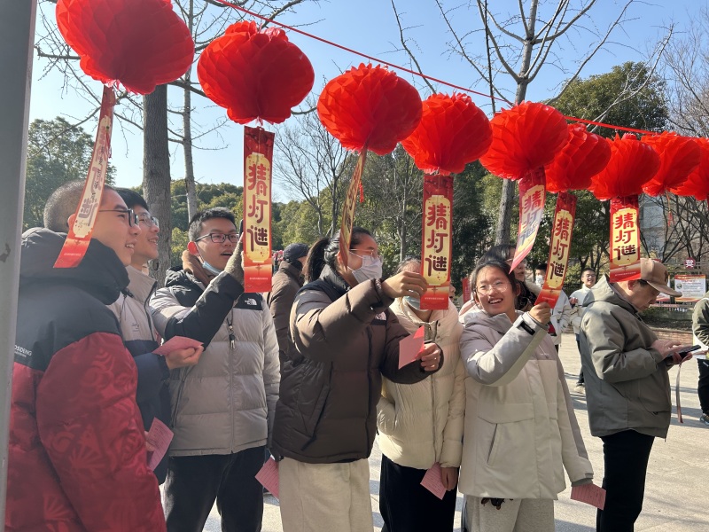 和平桥街道：欢乐祥和庆元宵 凝心聚力开新篇